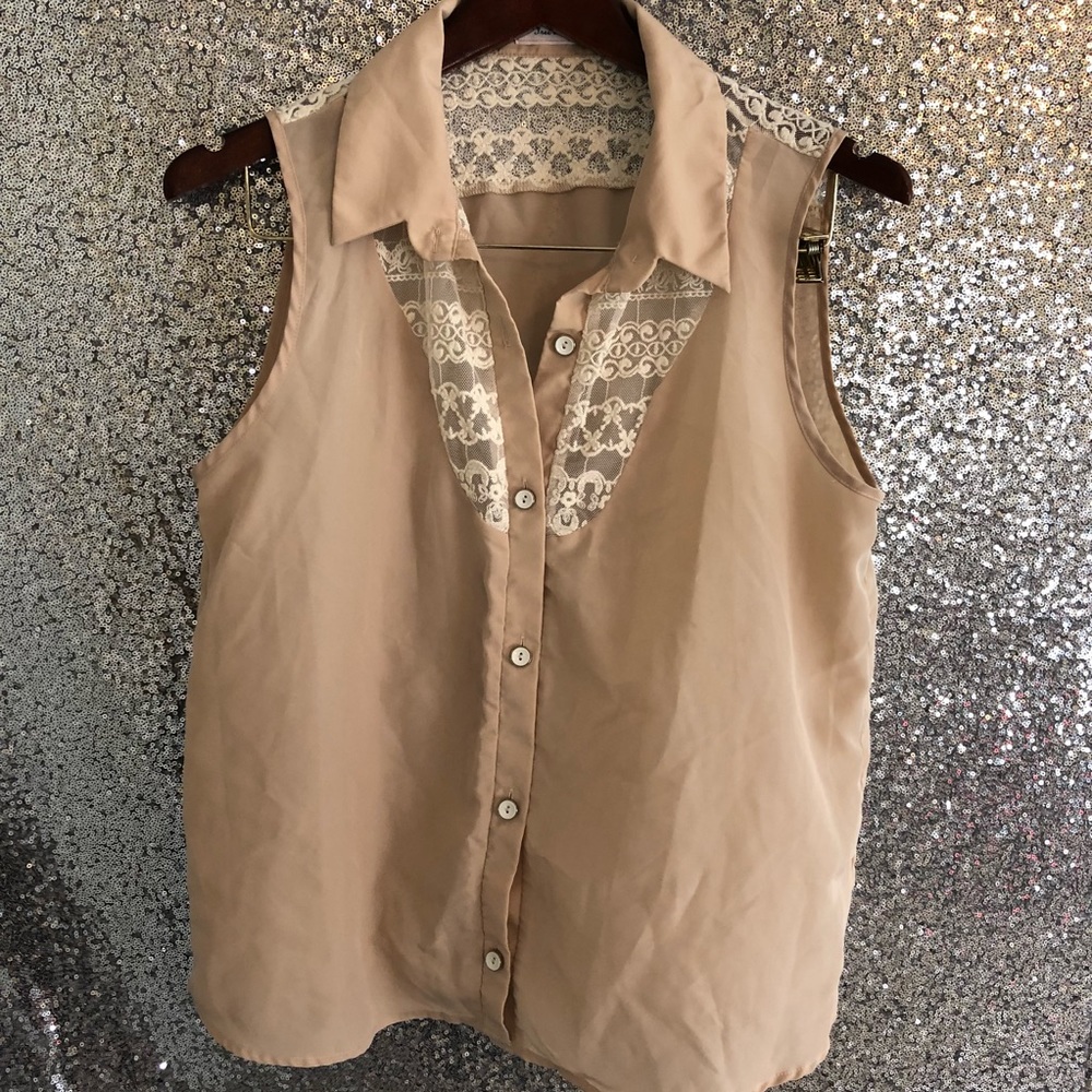 Free to Fly Crochet Button Up Tank—Size L